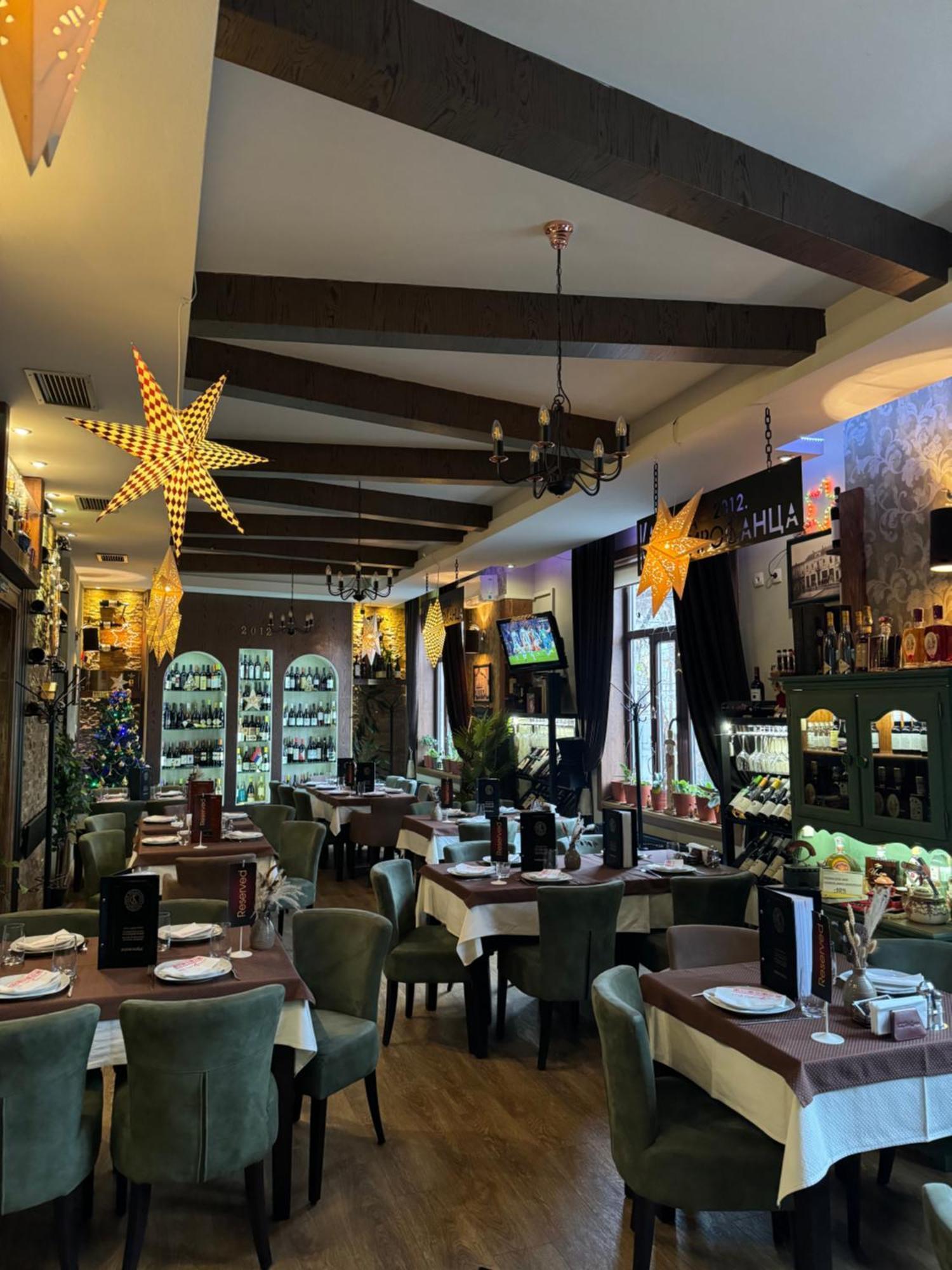 Pirocanac Rooms & Restaurant "Breakfast-Lunch-Dinner" 피로트 외부 사진